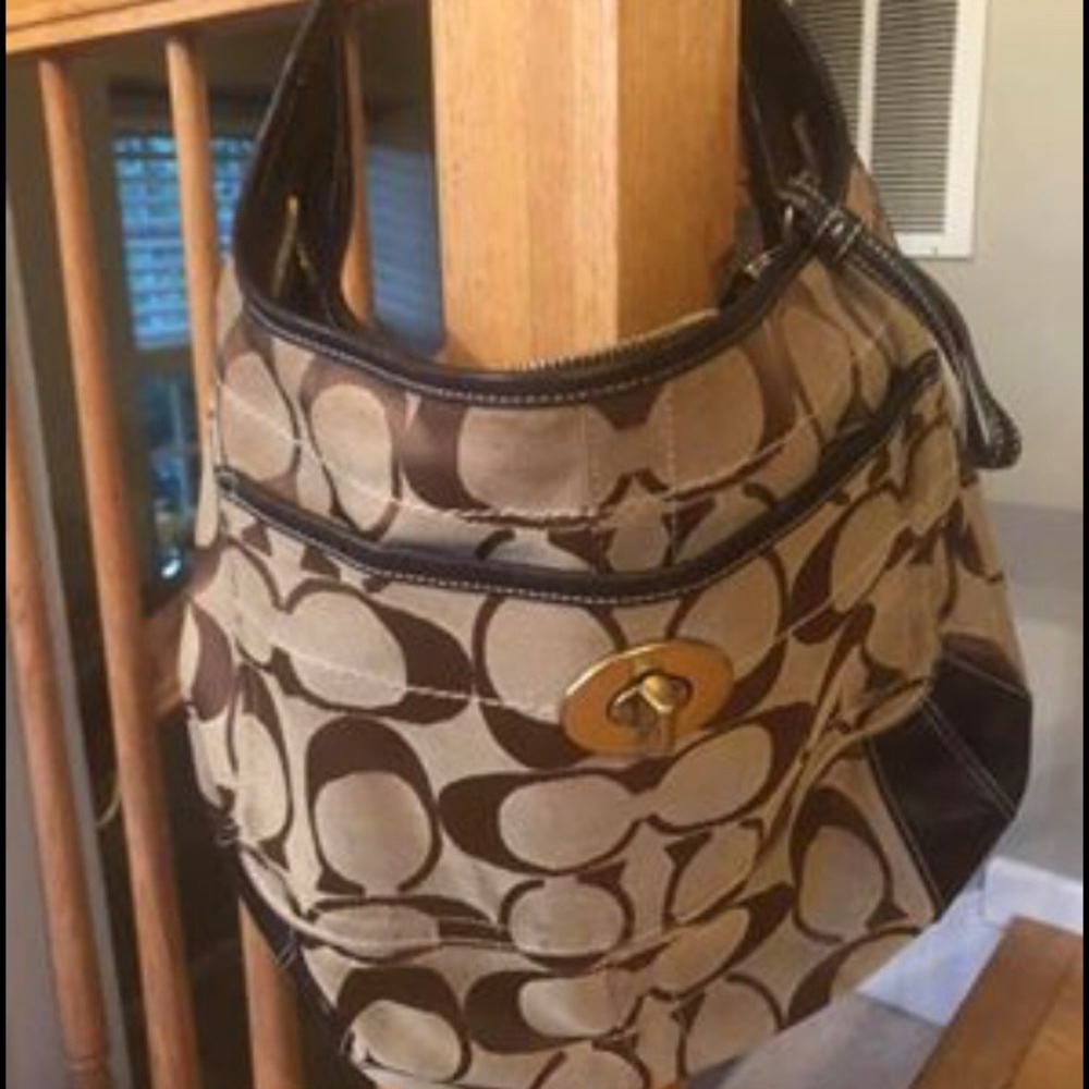 Coach signature brown hobo